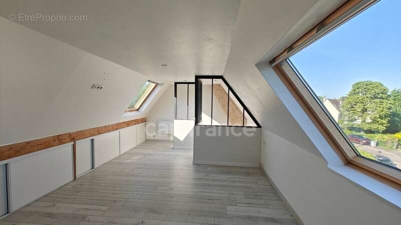 Maison familiale 6 pièces – Vue exceptionnelle sur le lac – Résidence Port Sud - photo 13