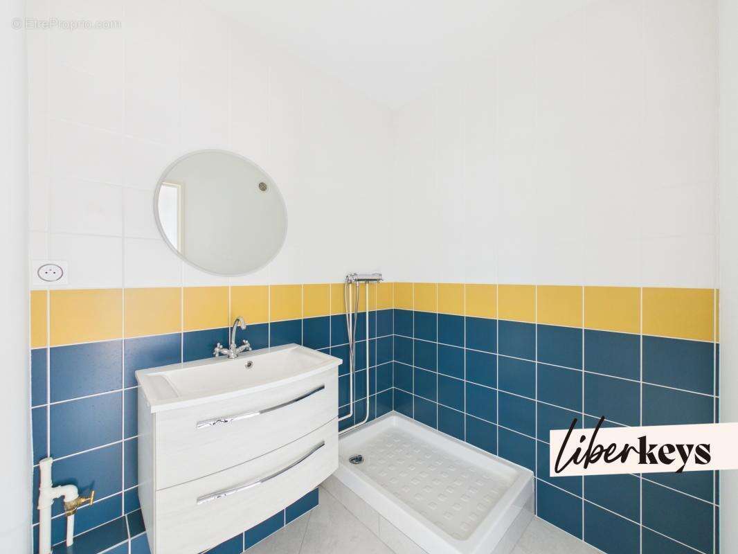 Appartement à SAINT-MAUR-DES-FOSSES