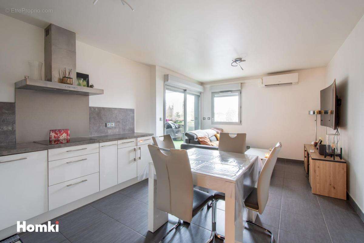 Appartement à JUVIGNAC