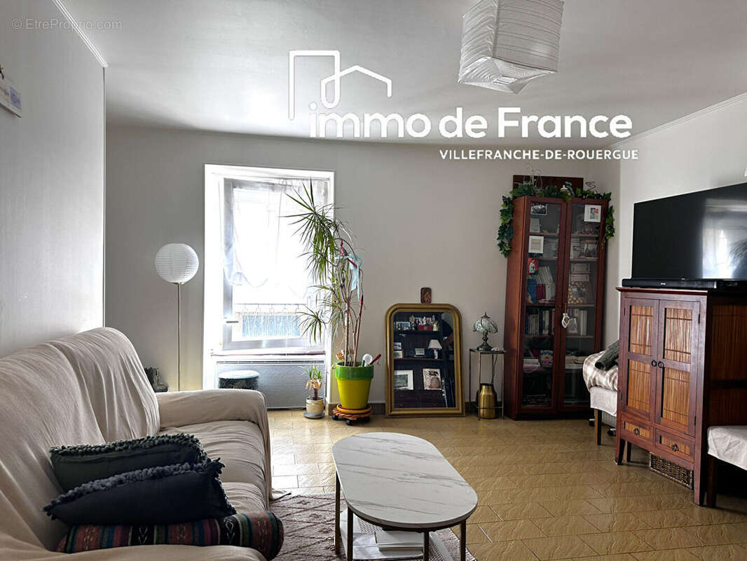 Immeuble Villefranche-de-rouergue 2 appartements T2 et T3 louésavec garage loués - photo 2