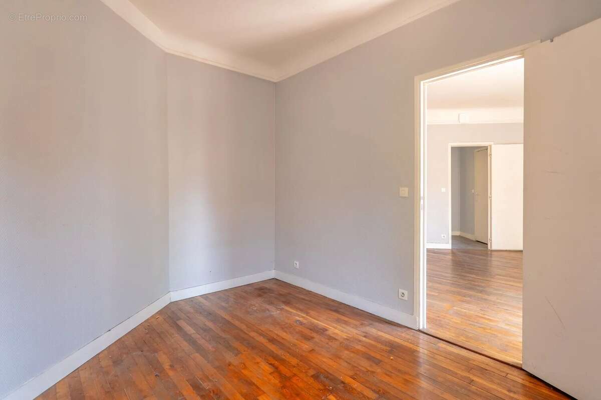 Appartement 36 m² à Bagnolet  - photo 2