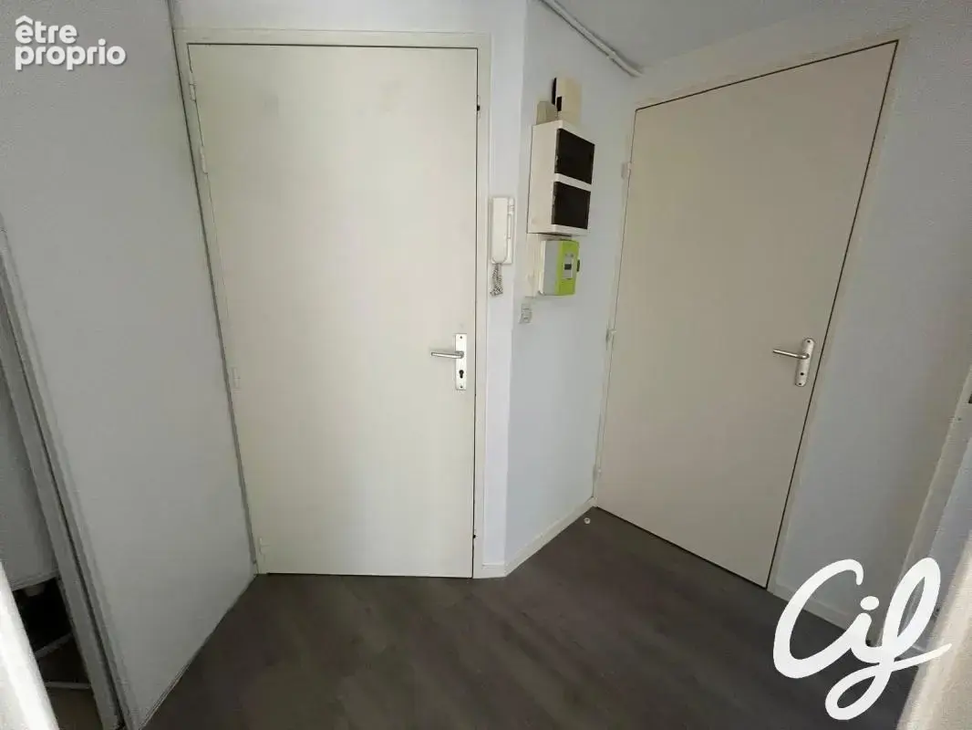 Appartement T2 NANTES L Eraudière - 33.55 m2  116 000 Euros - photo 6