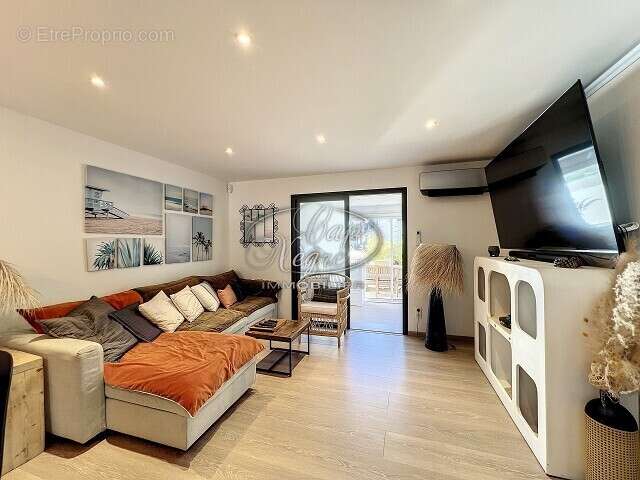 Appartement à GRIMAUD