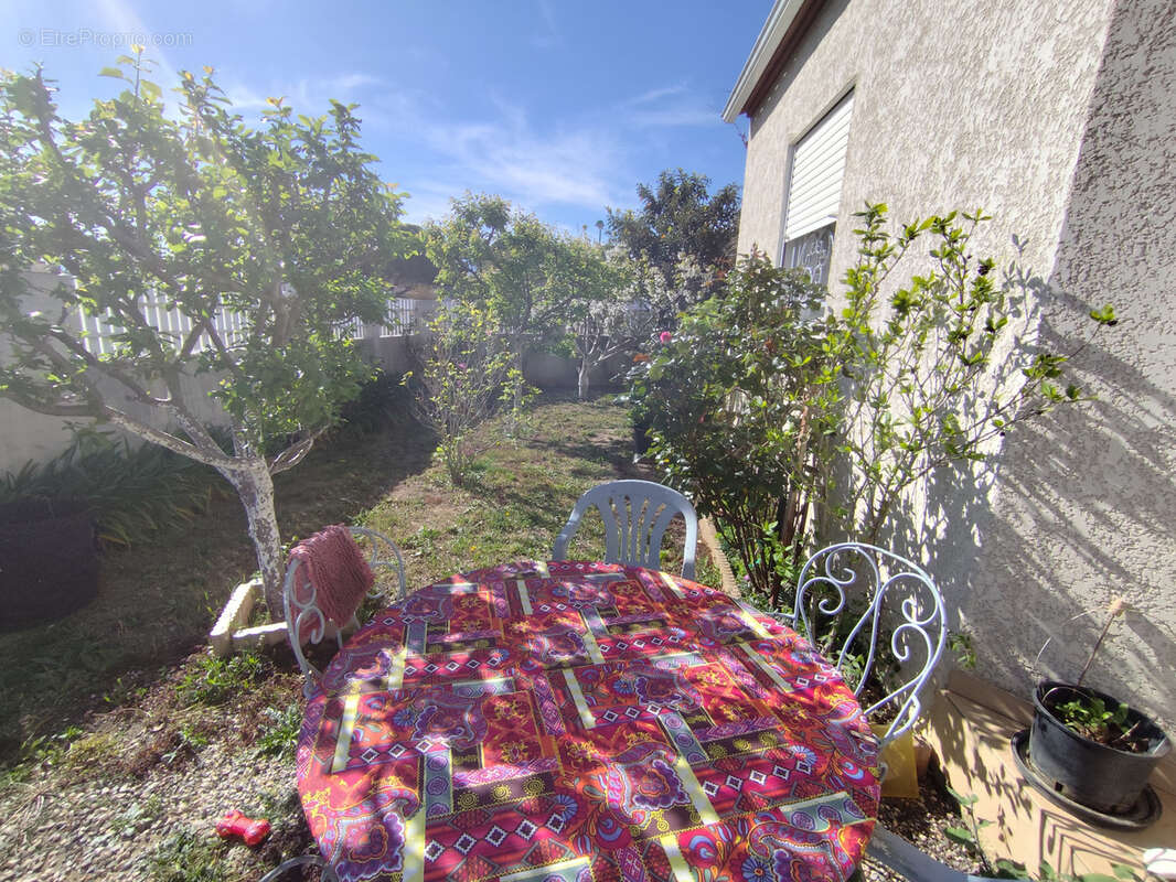 Maison à SAINT-JEAN-LASSEILLE