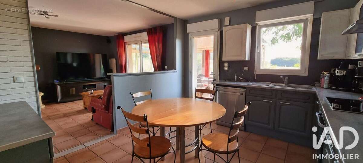Photo 8 - Maison à SACHE
