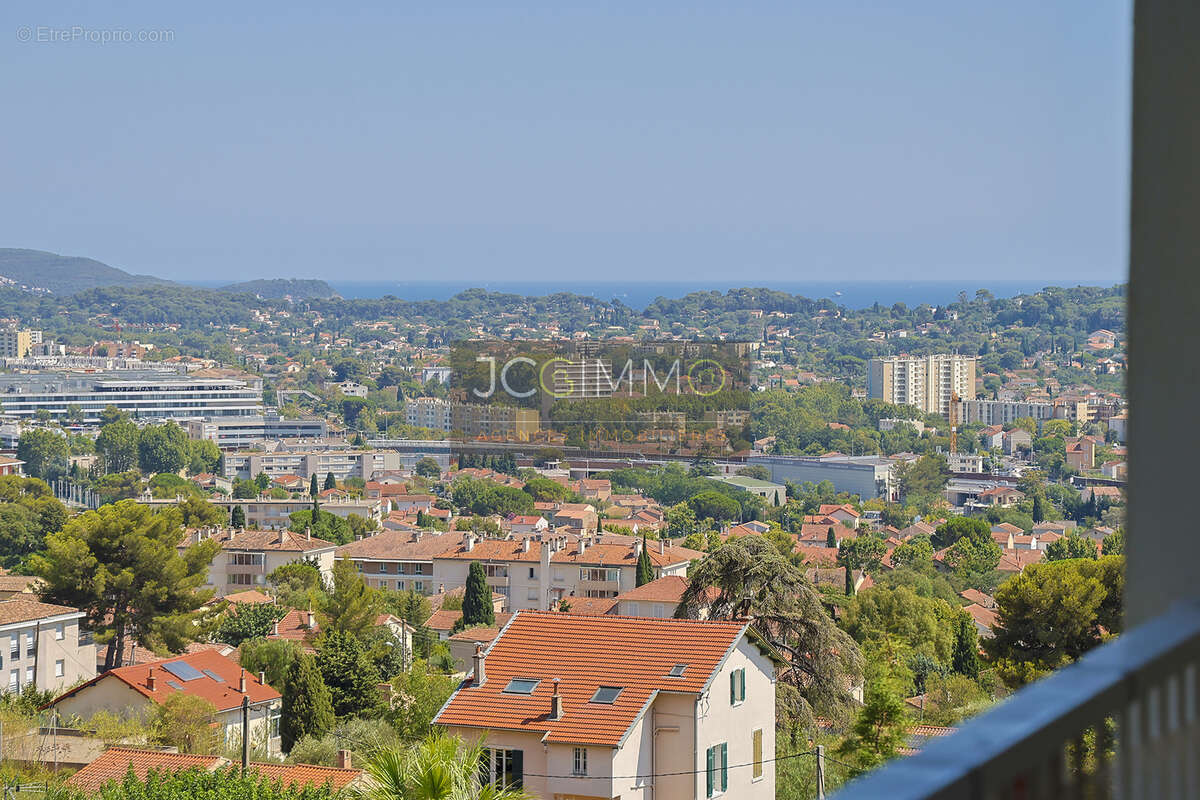Appartement T4 vue Mer + 2 Balcons + Garage + Cave - photo 13