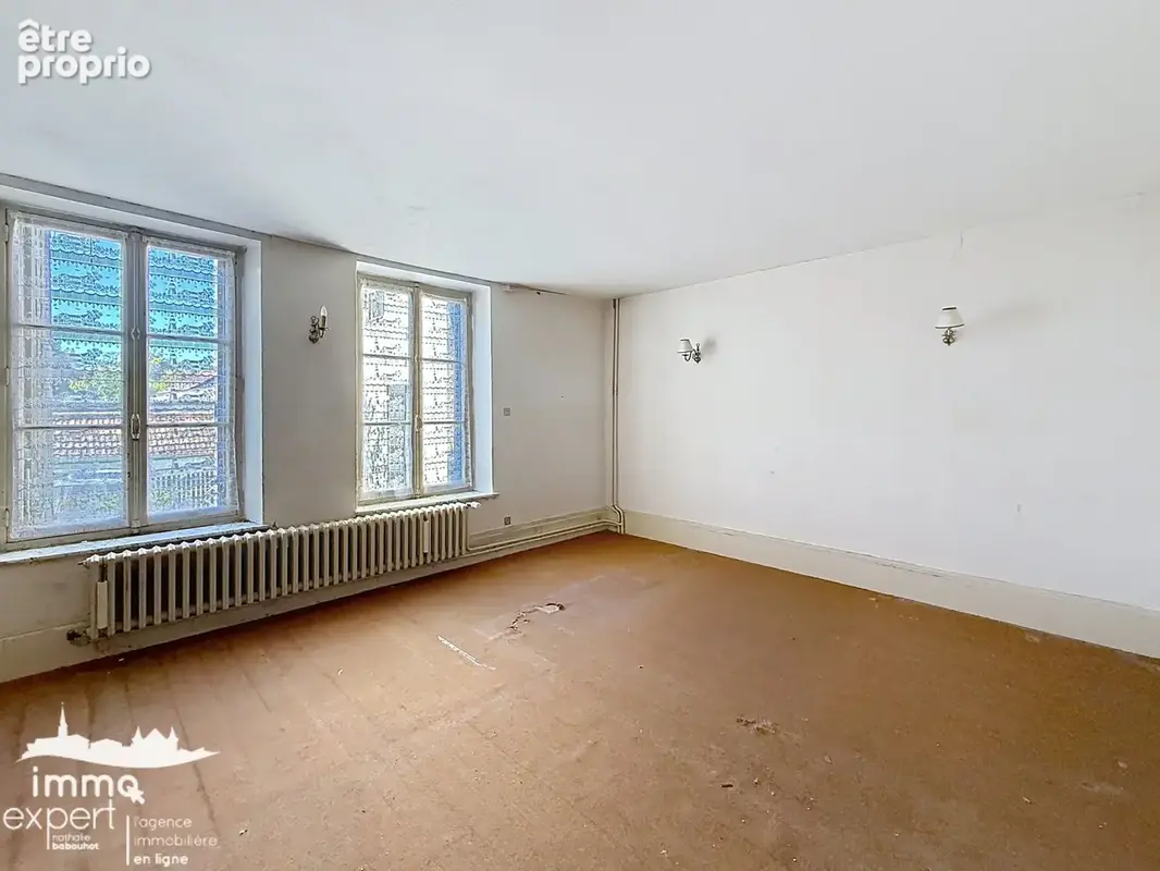 Mirecourt   maison de ville de 209 m2 à rénover entièrement - photo 13