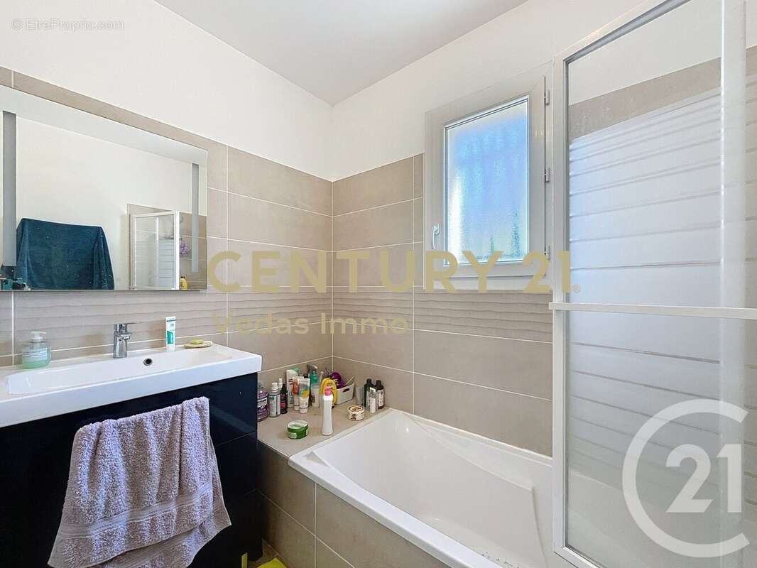 Maison à SAINT-JEAN-DE-VEDAS