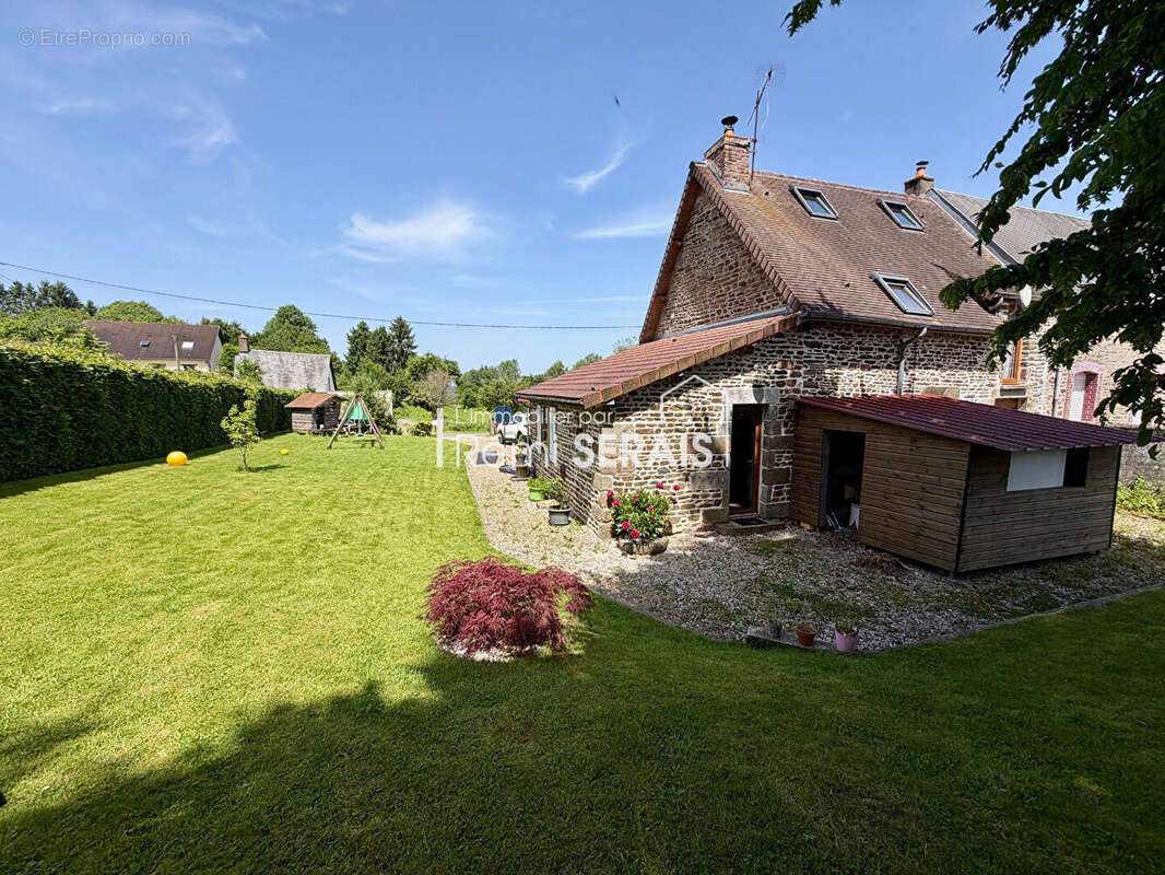 Maison à LA CHAPELLE-BICHE