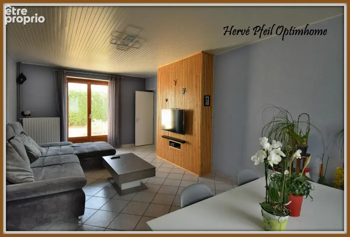 Une maison familiale avec cachet et prestations rénovées-5 pièces ; 135m² sur 1000m² de terrain - photo 12