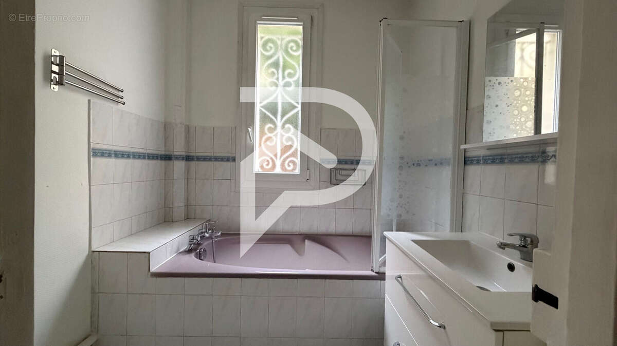 Appartement à COLOMBES