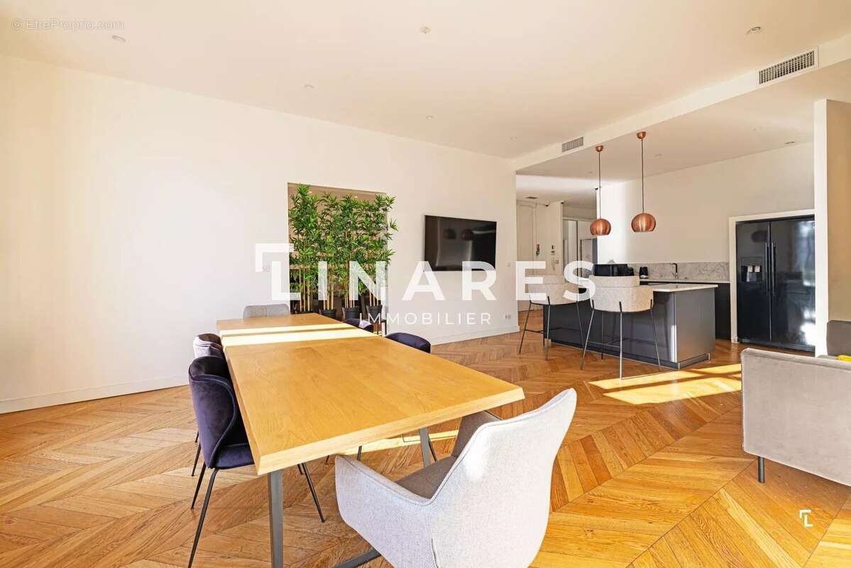Appartement à MARSEILLE-8E