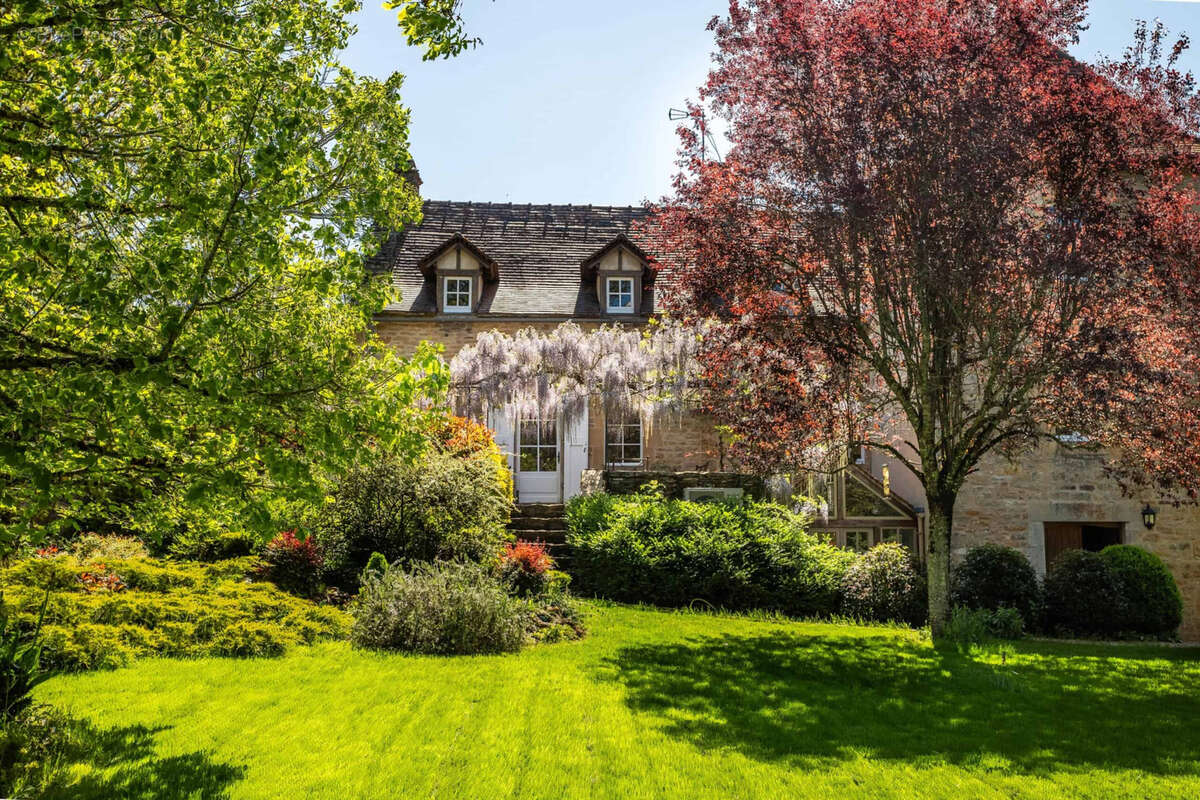 Propriété de campagne avec, piscine et dépendances - photo 11