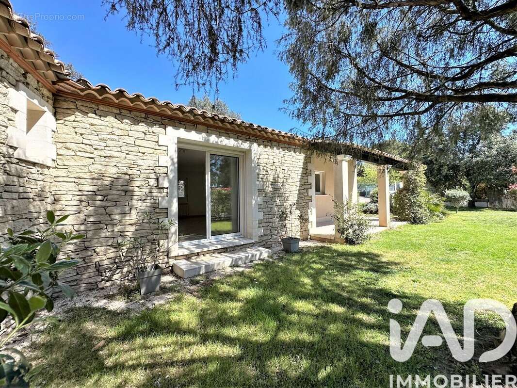 Photo 2 - Maison à SAINT-SIFFRET