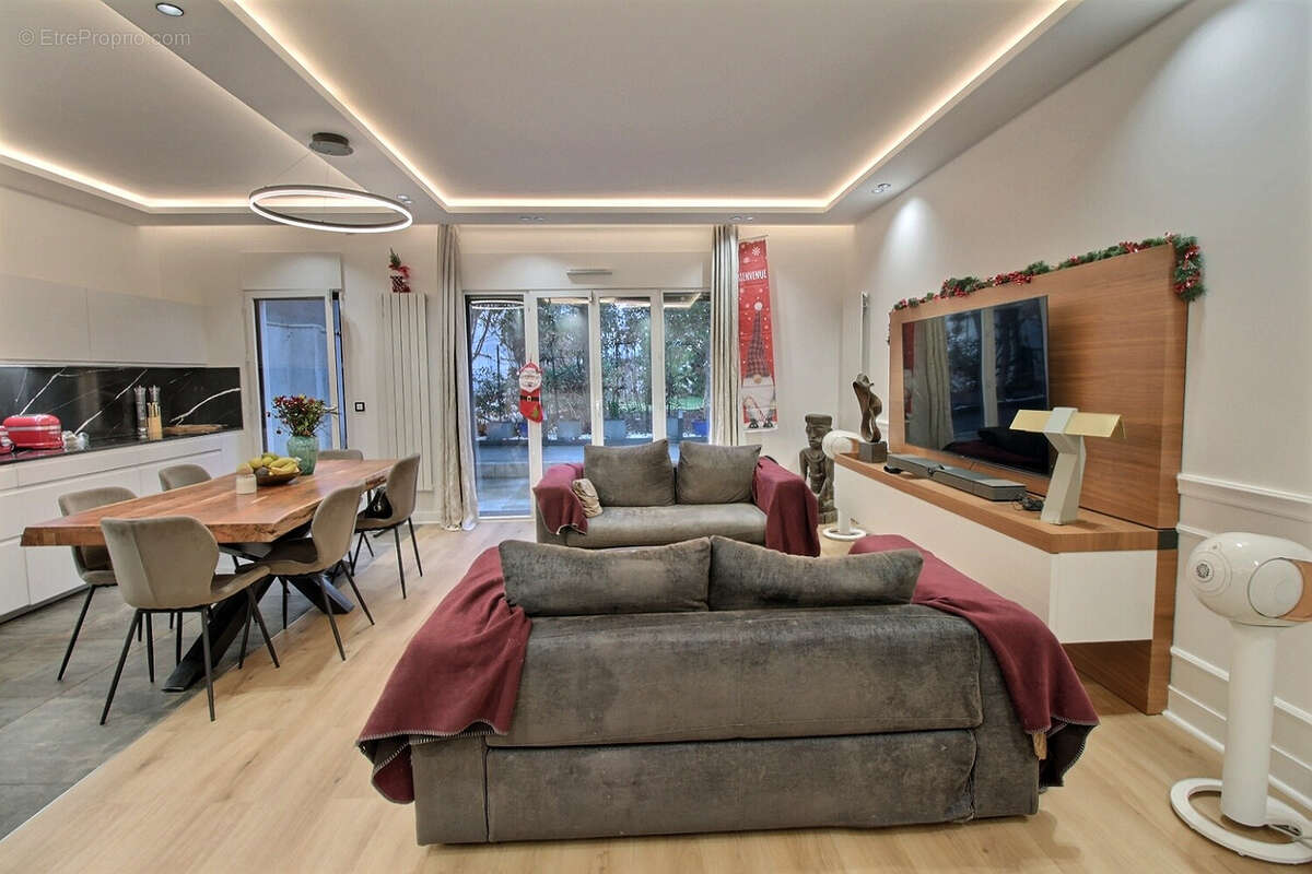 Appartement à SURESNES