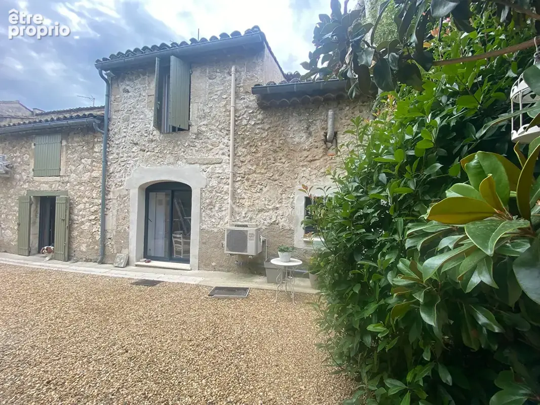 Belle Maison de village en pierres à  Mollégès - photo 2