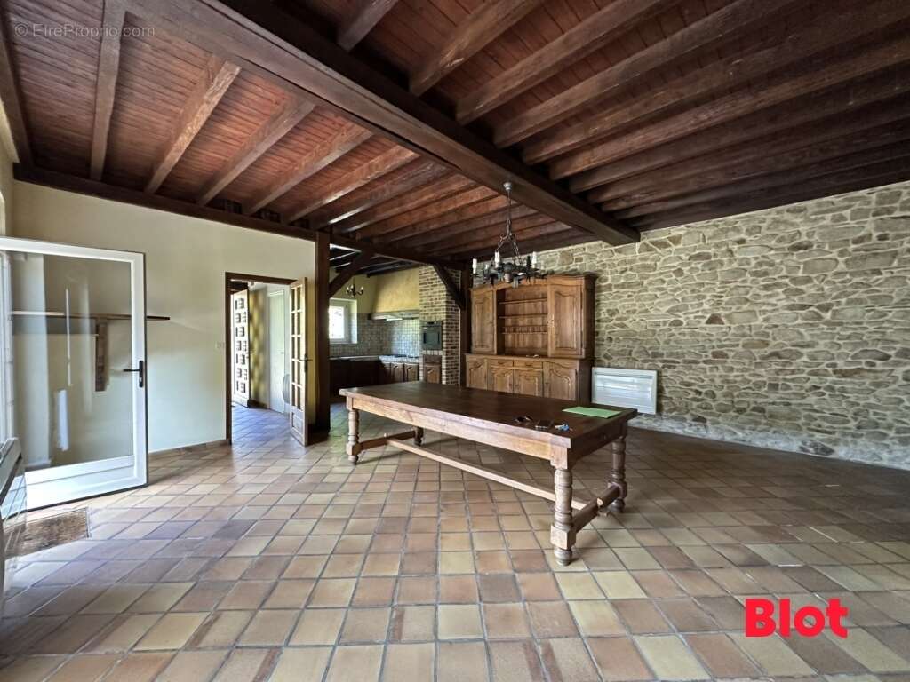Maison 128 m² à Chance  - photo 2