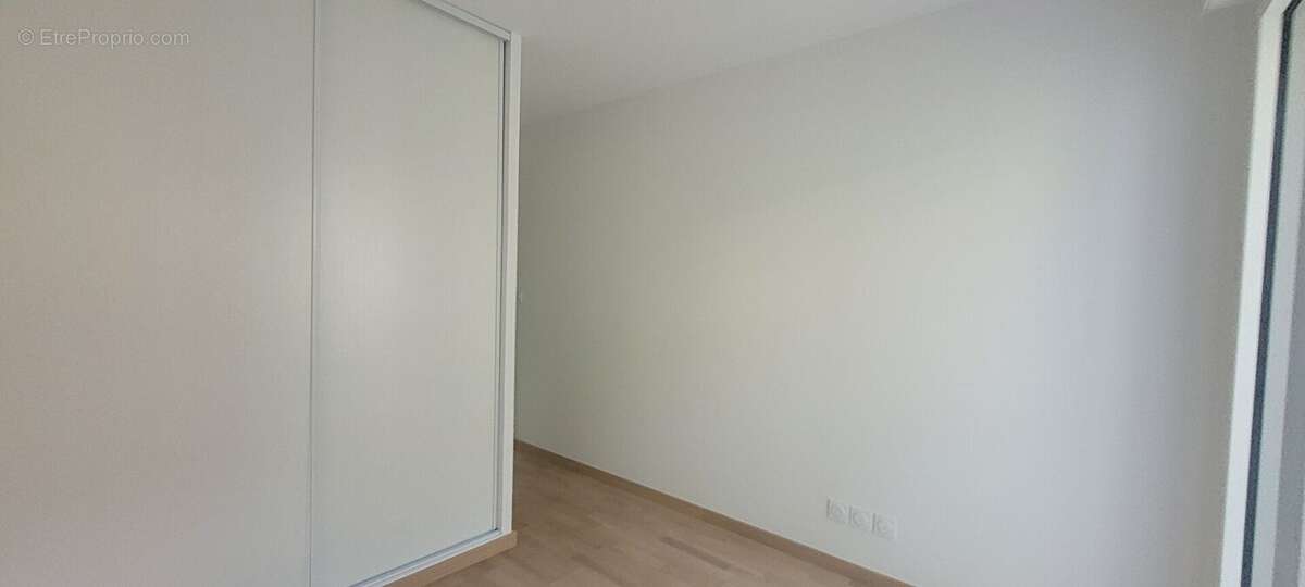 Appartement T4 + Terrasse - Quartier Saint Cyprien - photo 6