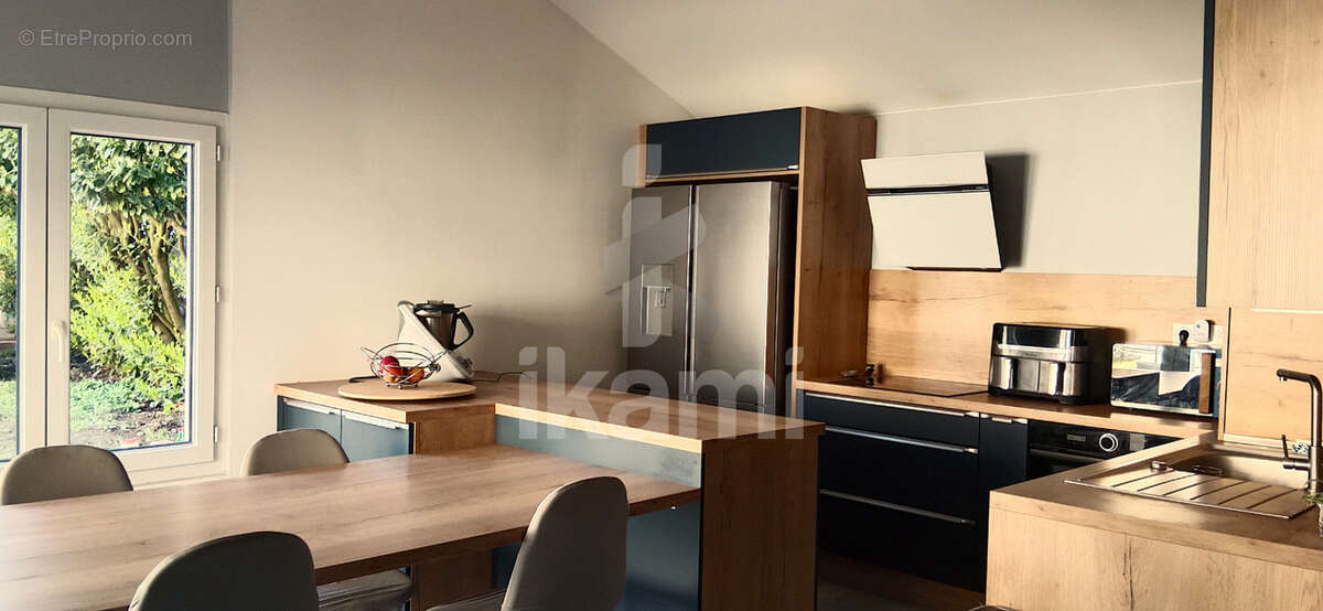 Maison à ROMANS-SUR-ISERE