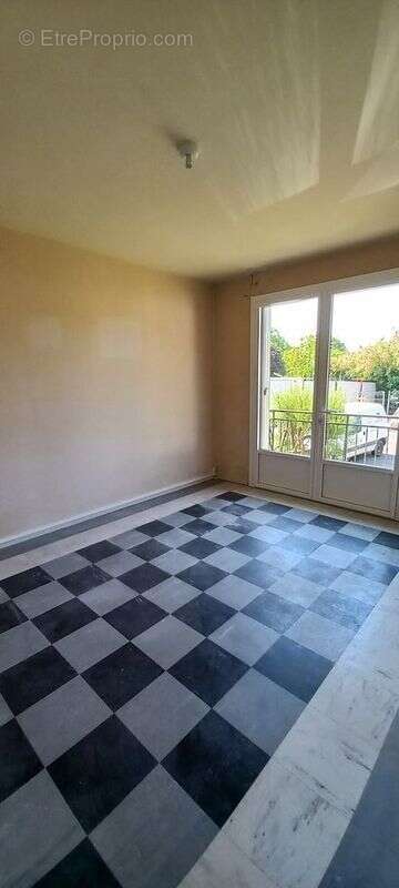 Appartement à PREUILLY-SUR-CLAISE