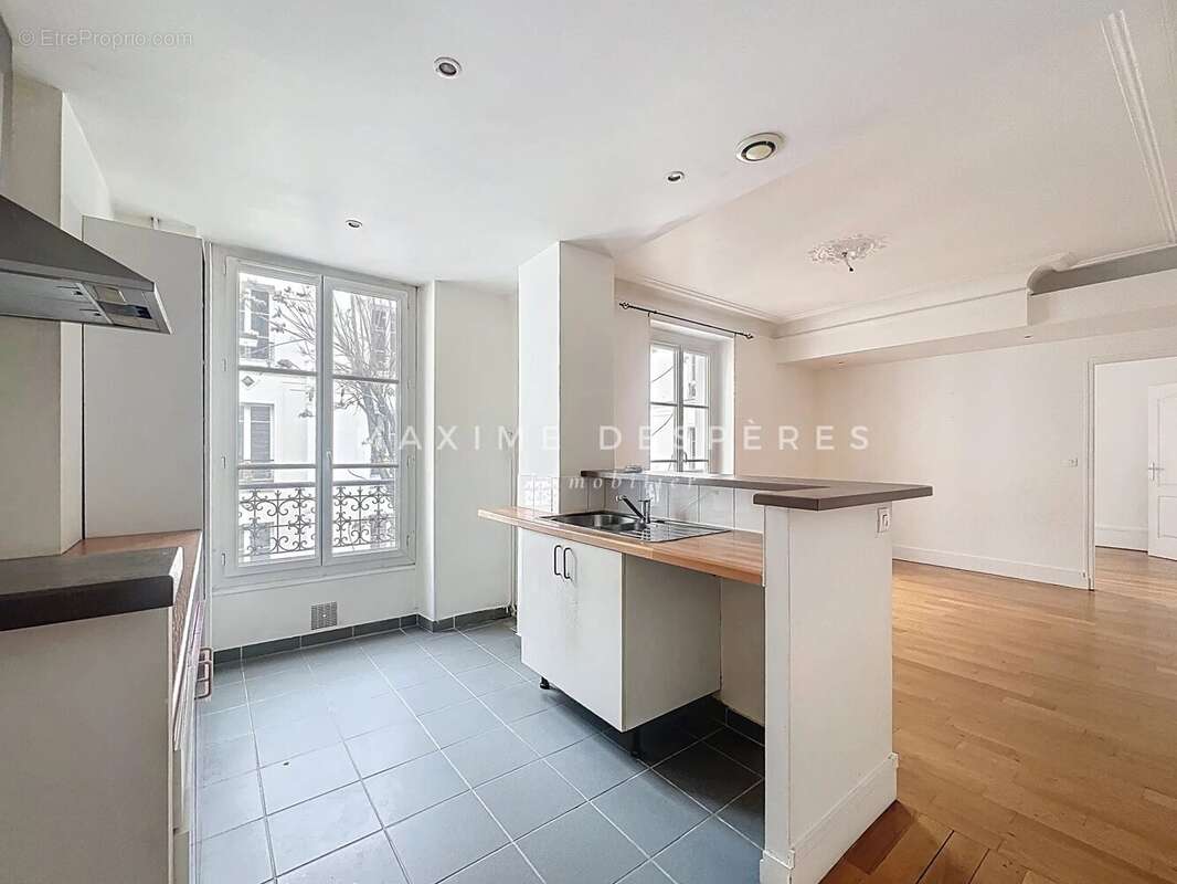 Appartement à LEVALLOIS-PERRET