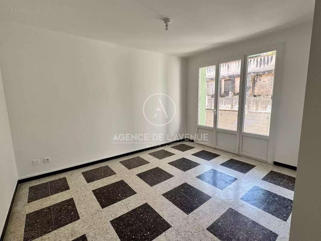 T2 la seyne sur mer 83500 fort napoleon - photo 2