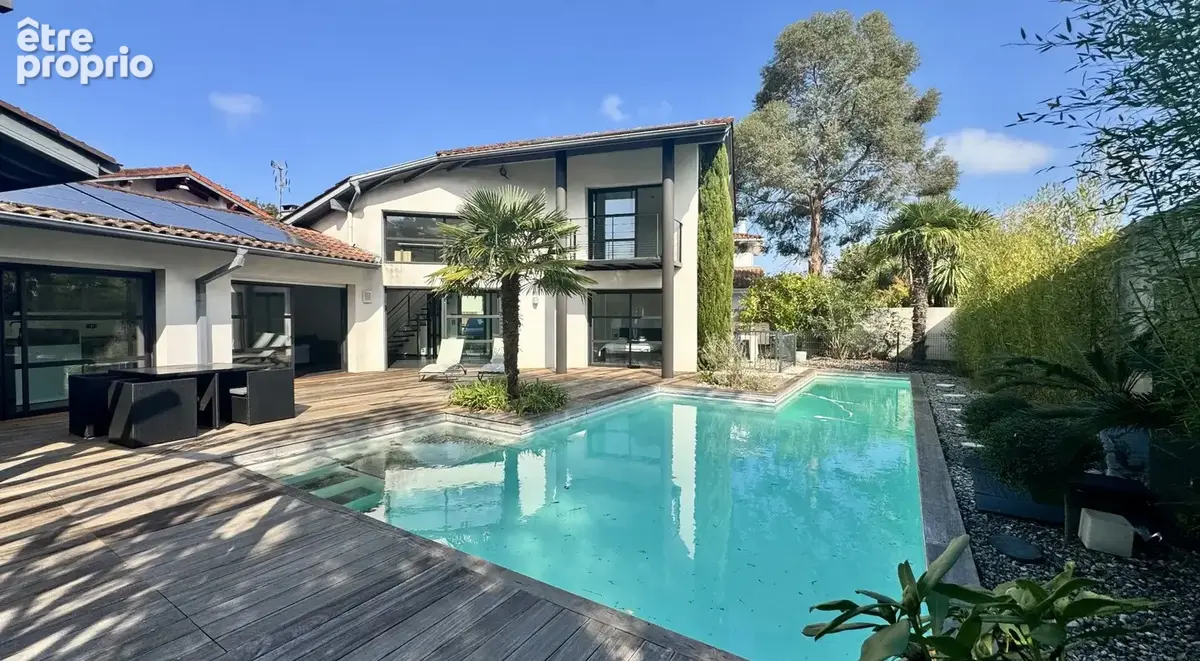 Villa d'architecte de type t5 de 136 m2 avec piscine - photo 2