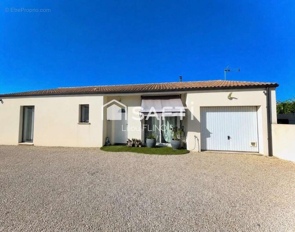 Photo 2 - Maison à SAINT-GELAIS