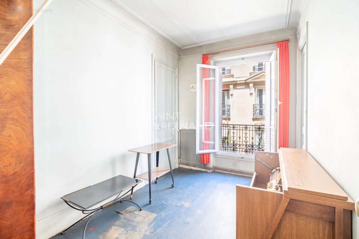 Paris 17eme   /    rue de levis - photo 3