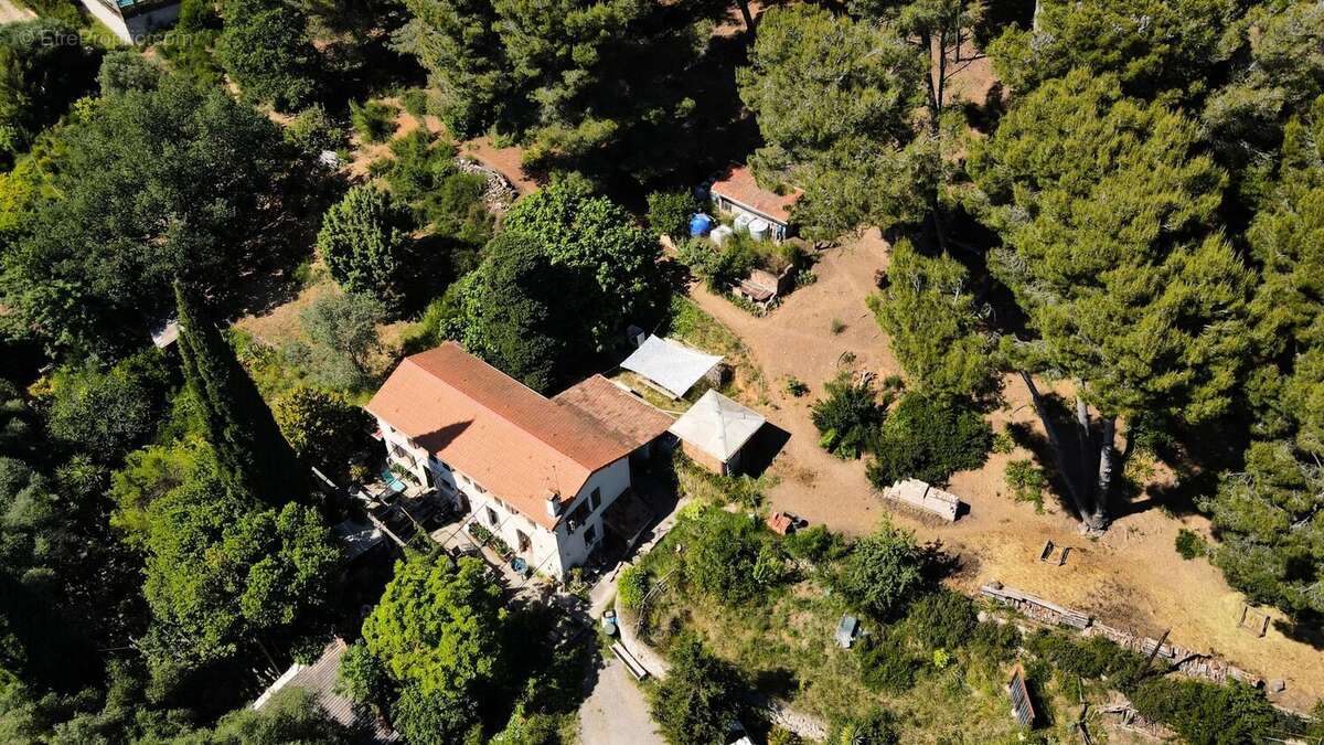 Maison à SAINT-MARTIN-DU-VAR