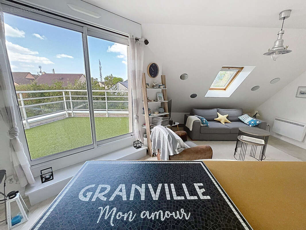 Appartement Granville 2 pièce - 67.08m² au sol soit 48.14m² loi carrez- TERRASSE - photo 5