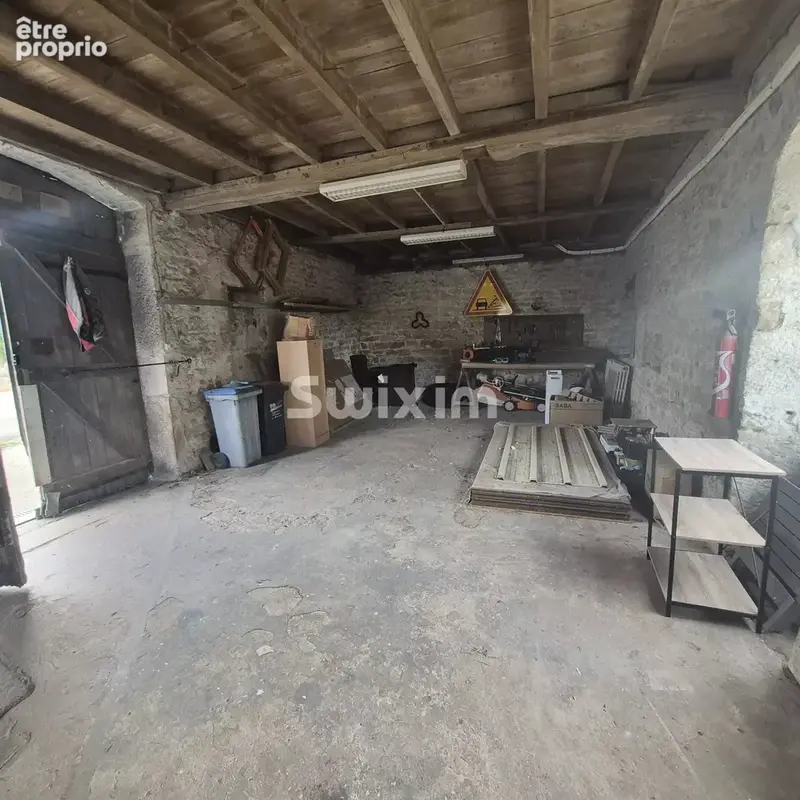 Belle maison en pierre avec jardin et sa grange attenante - photo 10