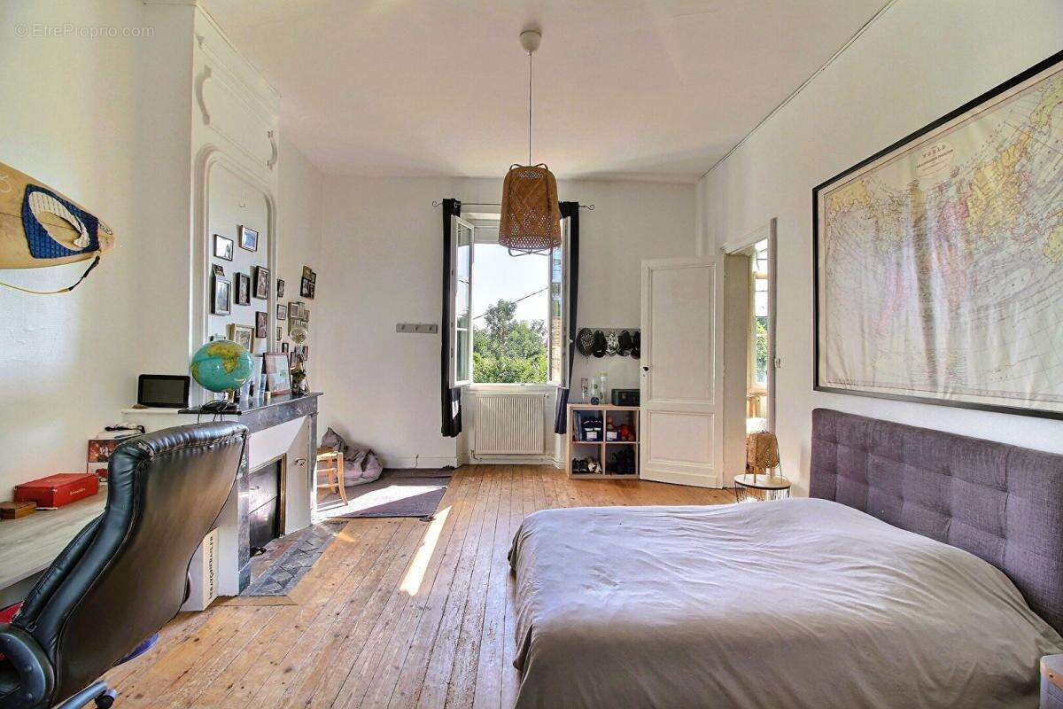 Maison à SAINT-LOUIS-DE-MONTFERRAND