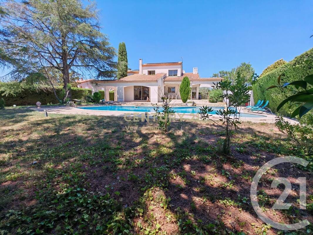 Maison 233 m² à Saint-Jean-De-Vedas  - photo 3