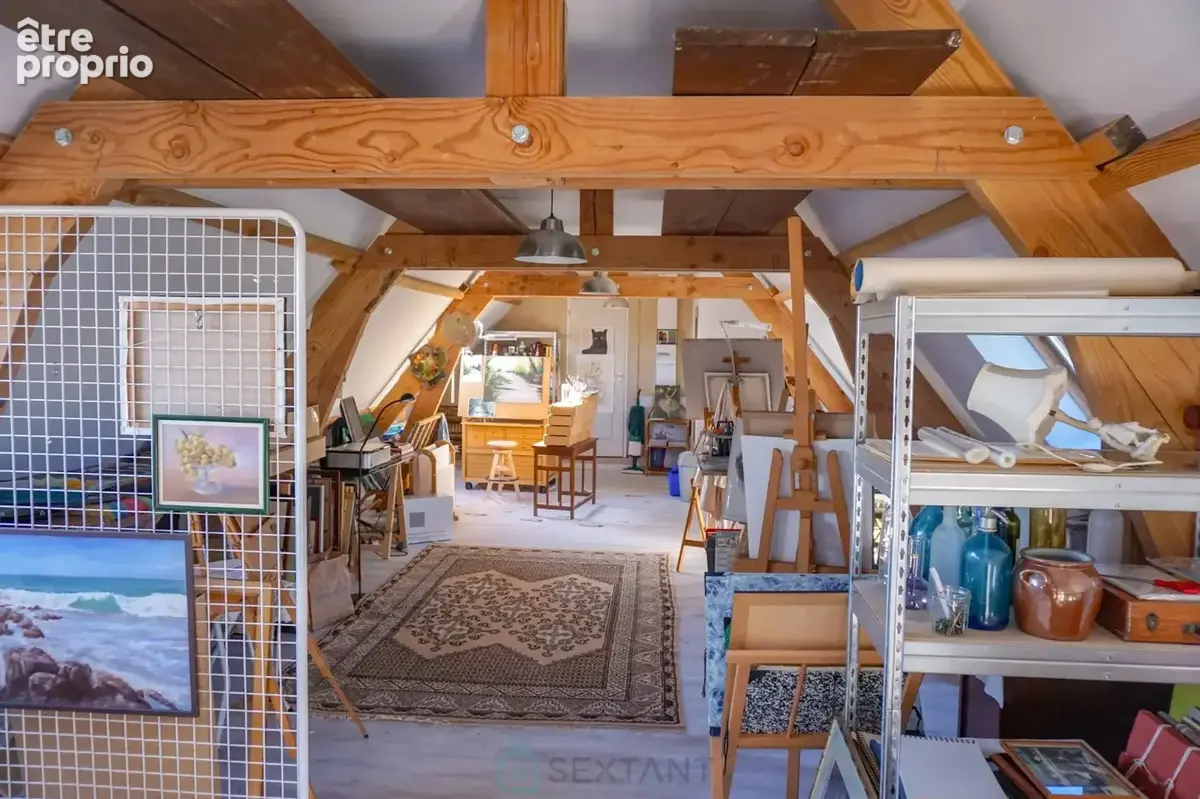 Spacieuse maison en pierre située dans un village historique. - photo 19