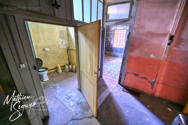 Appartement à GREZIEU-LA-VARENNE