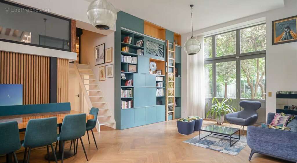 Appartement à PARIS-3E
