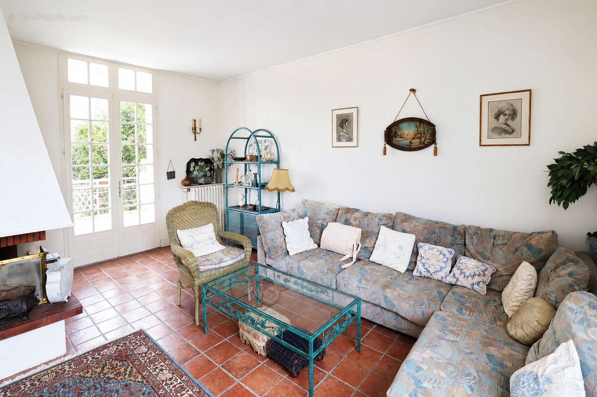 Maison Antony 8 pièce(s) 165.78 m2 avec beaucoup de charme - photo 9