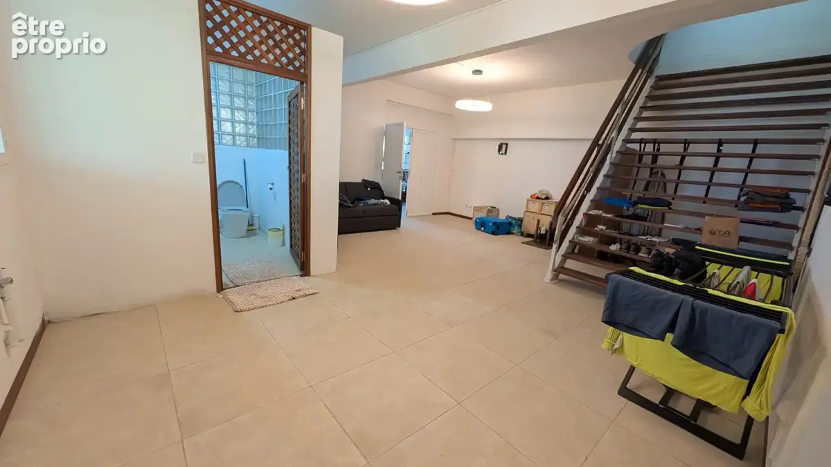 Exceptionnel à Cayenne Bourda : Villa d’architecte avec vue mer panoramique et fort rendement locatif - photo 11