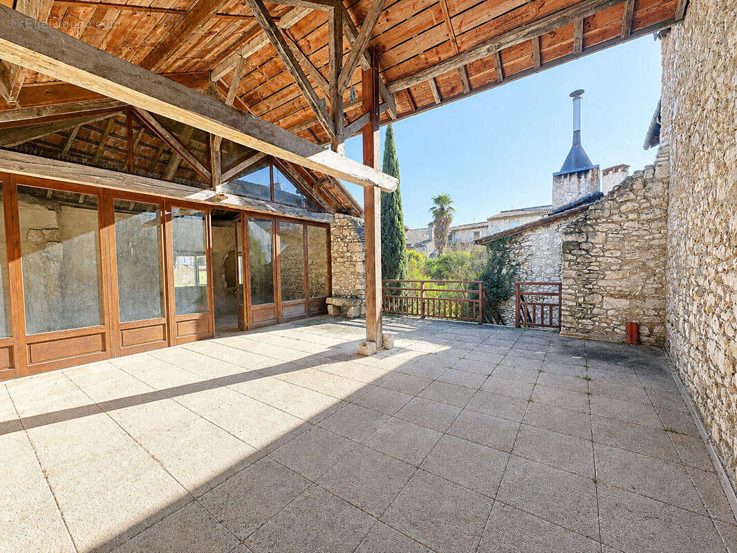 Maison à MAUVEZIN