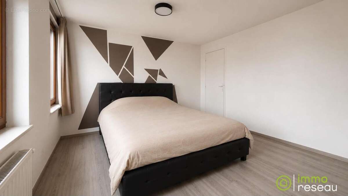 Maison 96 m² à Tourcoing  - photo 4