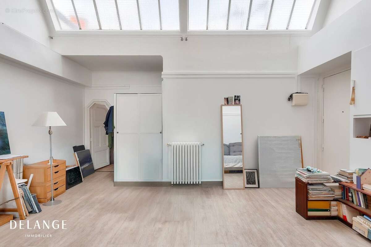 Appartement à PARIS-14E