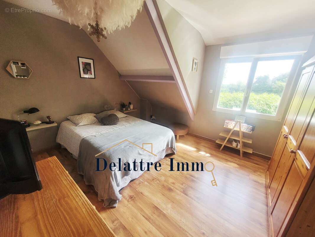 Maison à COURSET