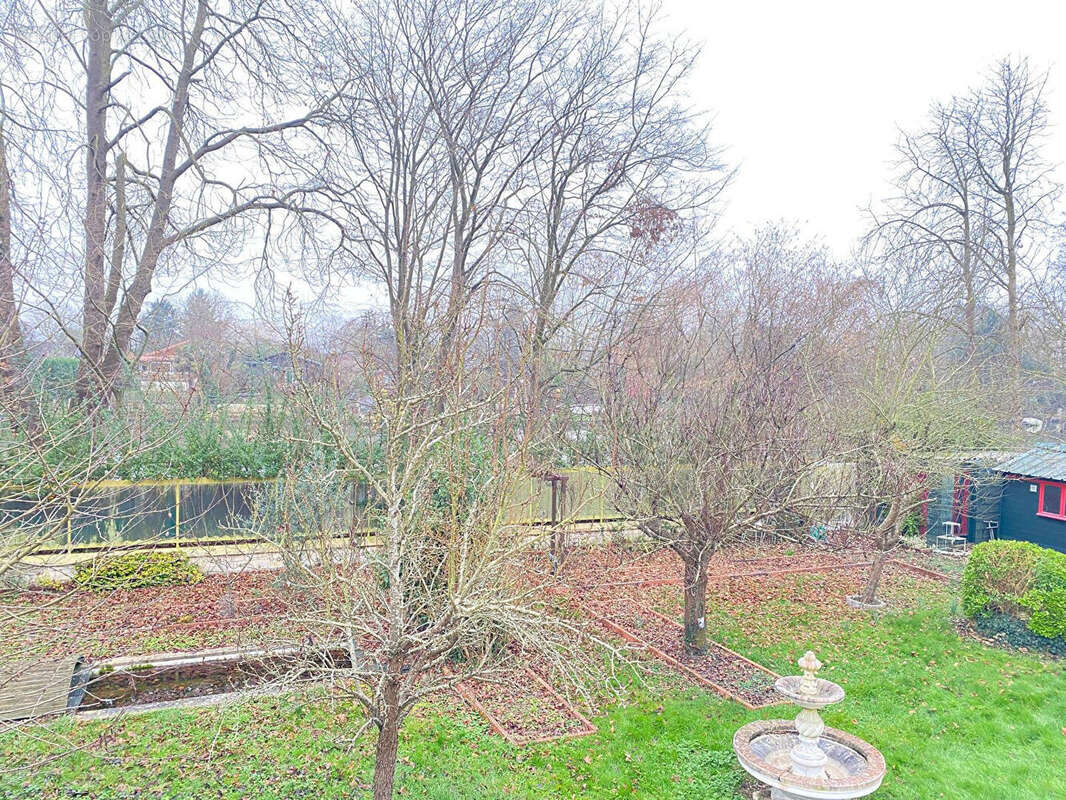 Maison à MEZY-SUR-SEINE