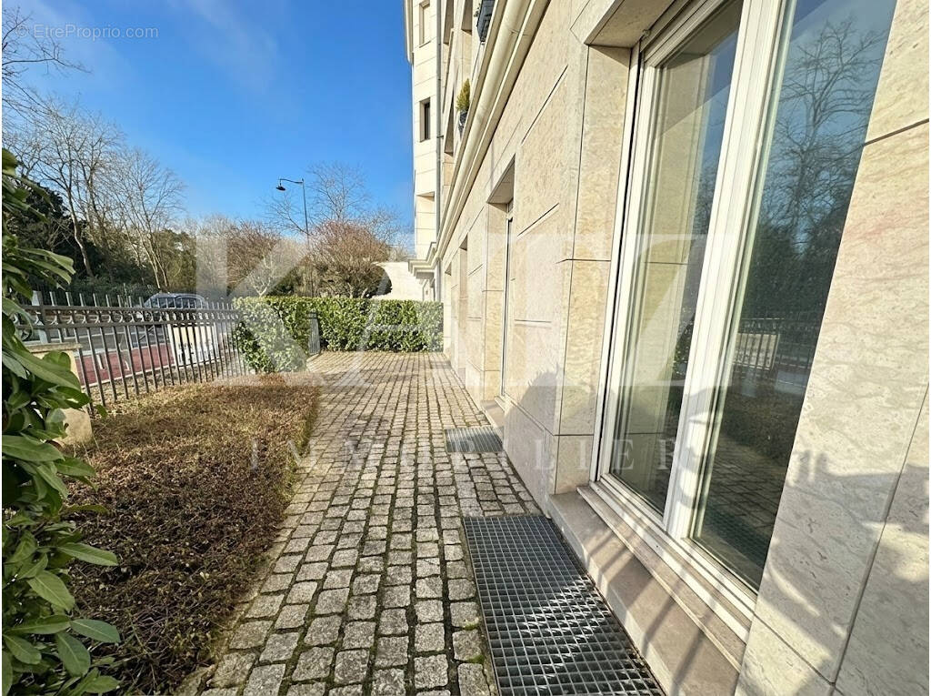Appartement à GARCHES