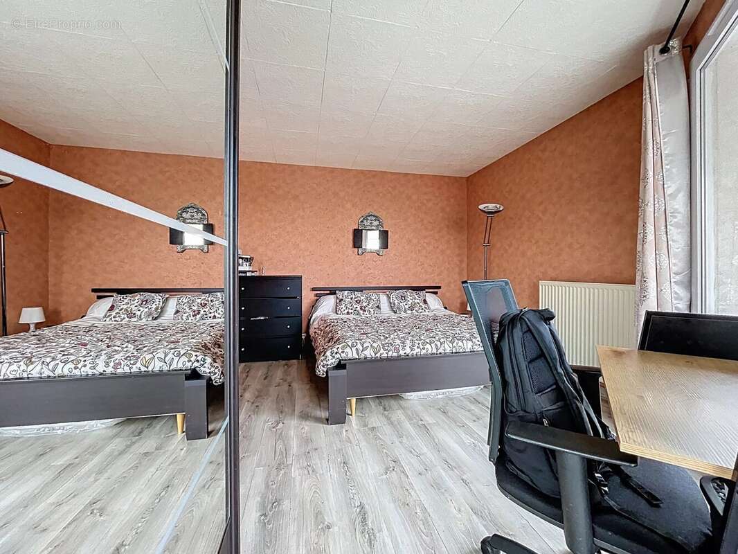 Appartement à ELANCOURT