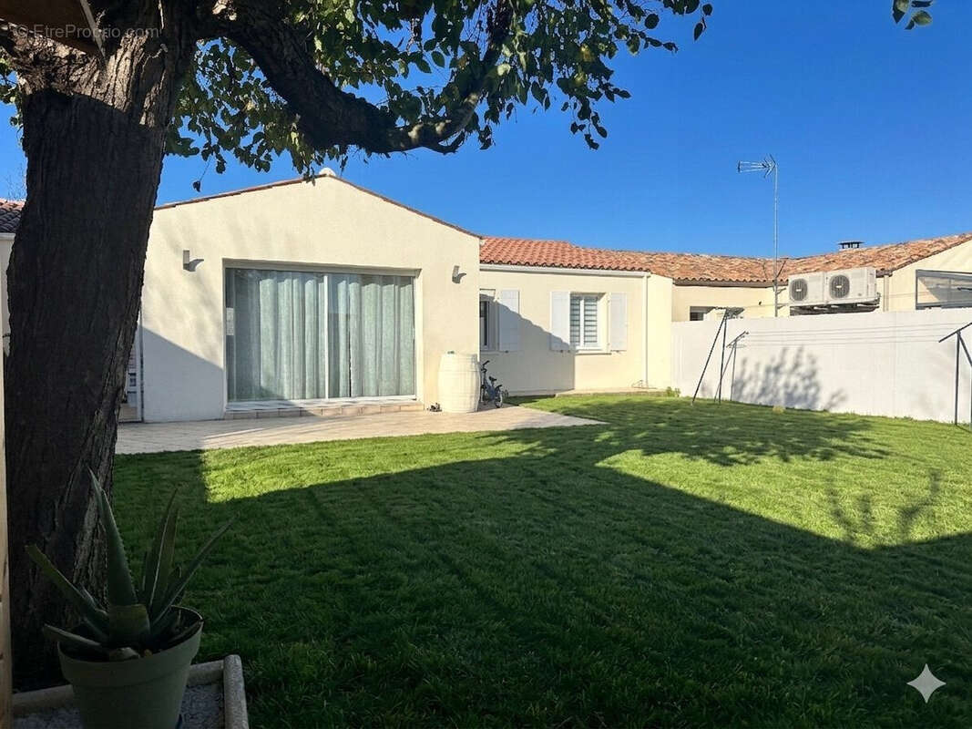 Maison à ANDILLY