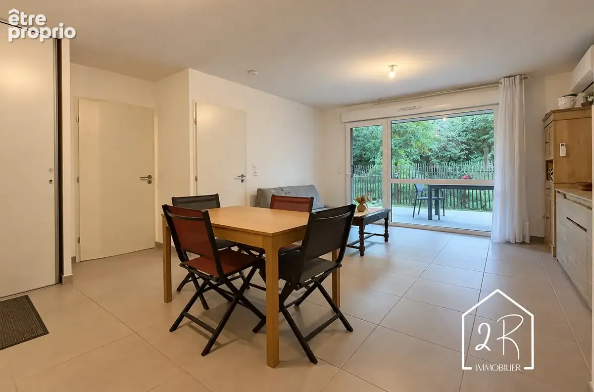 T2 - 42 m2 - rez-de-jardin - parking - photo 6