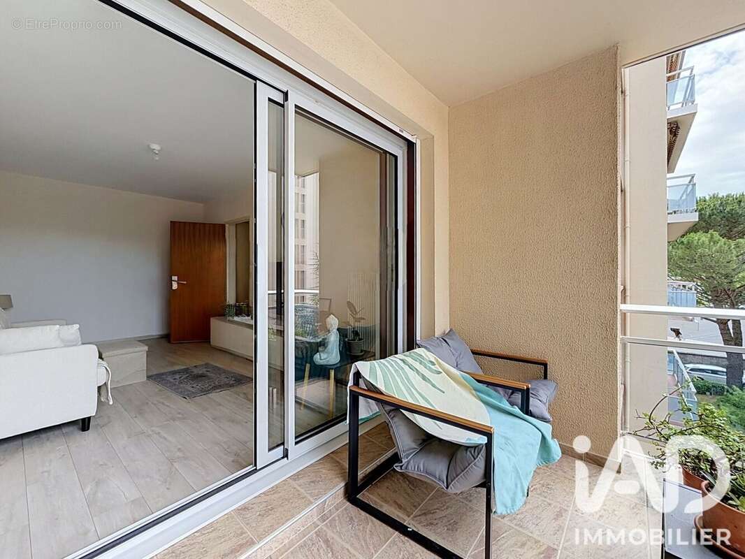 Appartement 47 m² à Millau  - photo 4