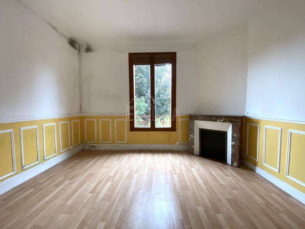 Maison à ROSNY-SUR-SEINE